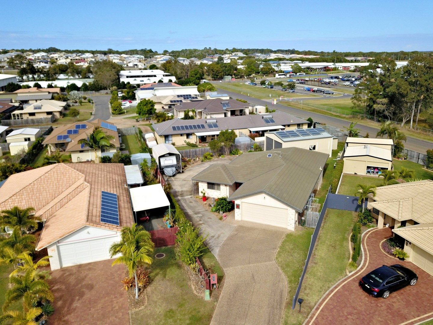 6 Mcintyre Court, Urraween QLD 4655, Image 2