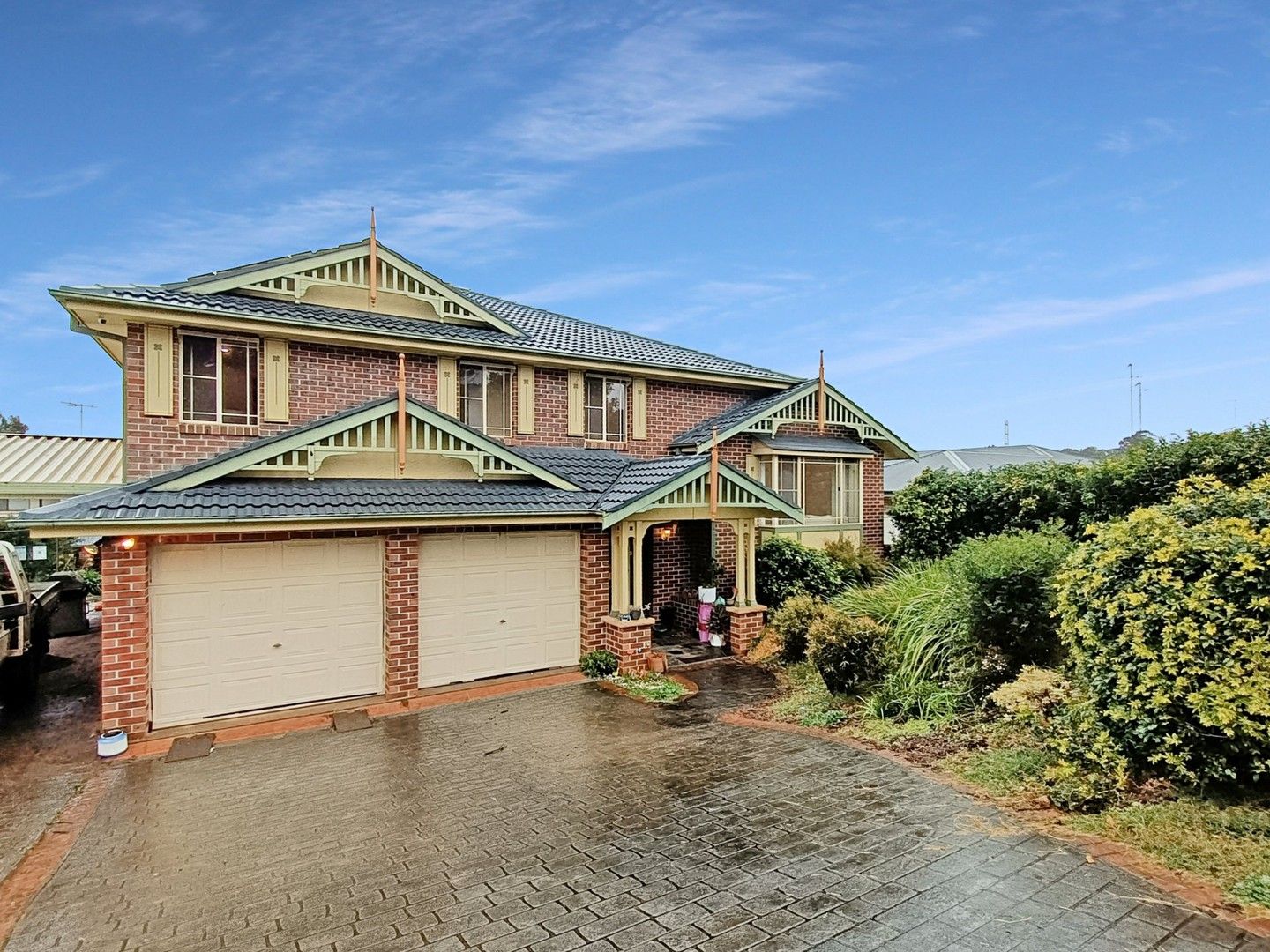 5 bedrooms House in 20 Lady Jamison Drive GLENMORE PARK NSW, 2745