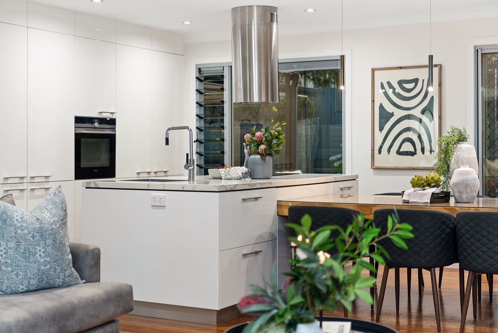 4 bedrooms House in 117 Riaweena Street THE GAP QLD, 4061