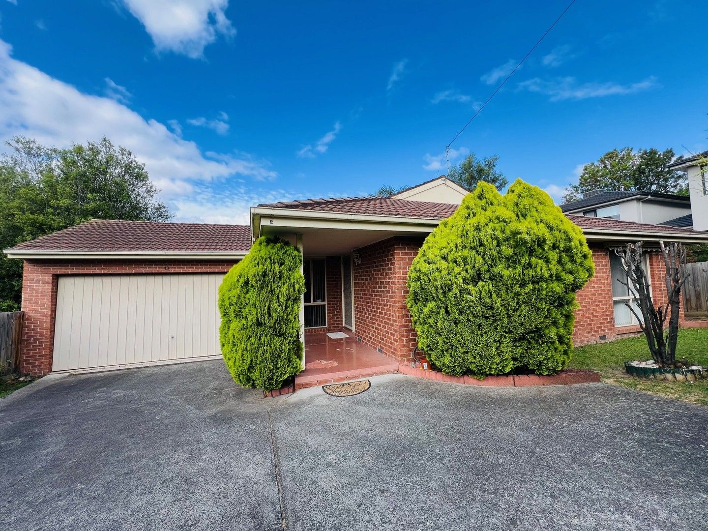 2 bedrooms Townhouse in 2/12 Hamilton Avenue BLACKBURN VIC, 3130