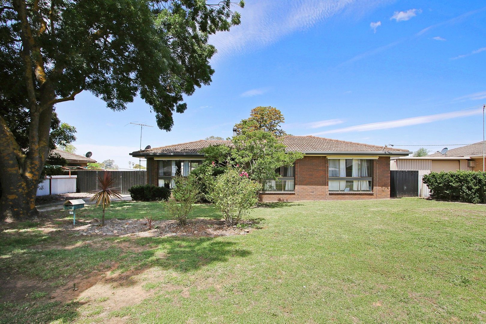 108 Pearce Street, Howlong NSW 2643, Image 0