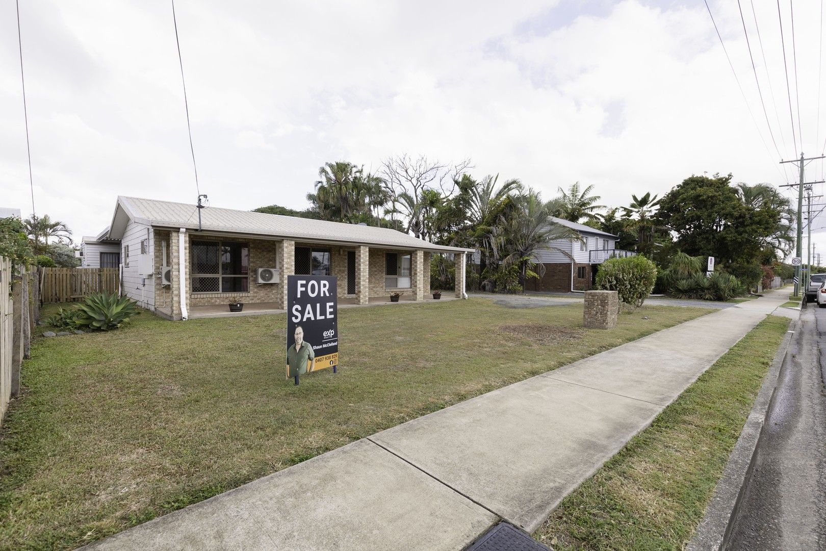 4 bedrooms House in 9 Holland Street WEST MACKAY QLD, 4740