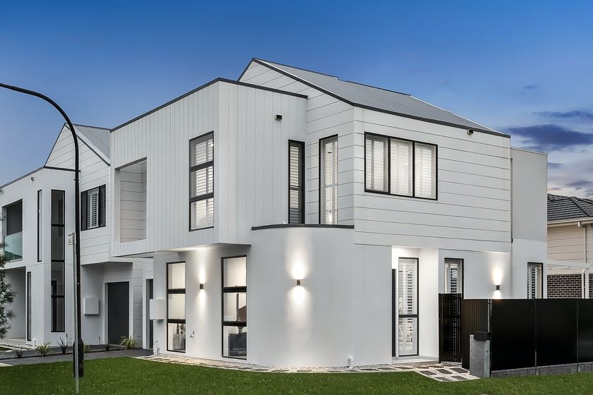 5 bedrooms House in 42 Wangolove Street SCHOFIELDS NSW, 2762