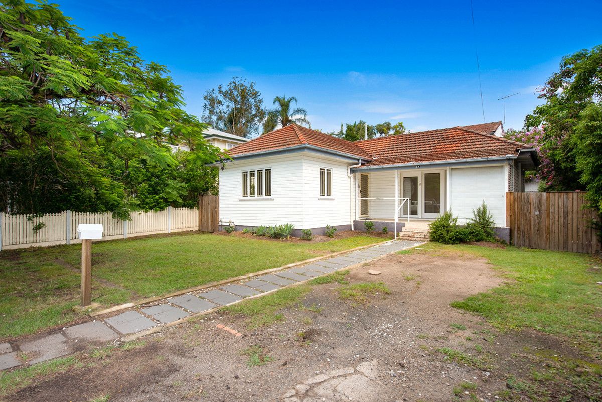 15 Rees Avenue, Coorparoo QLD 4151, Image 2