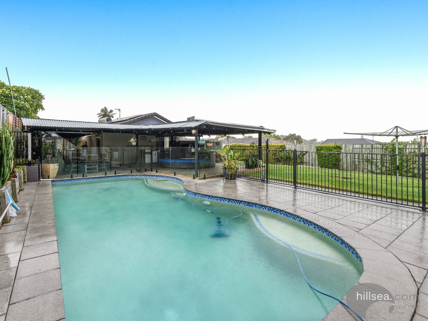 4 bedrooms House in 274 Central Street ARUNDEL QLD, 4214