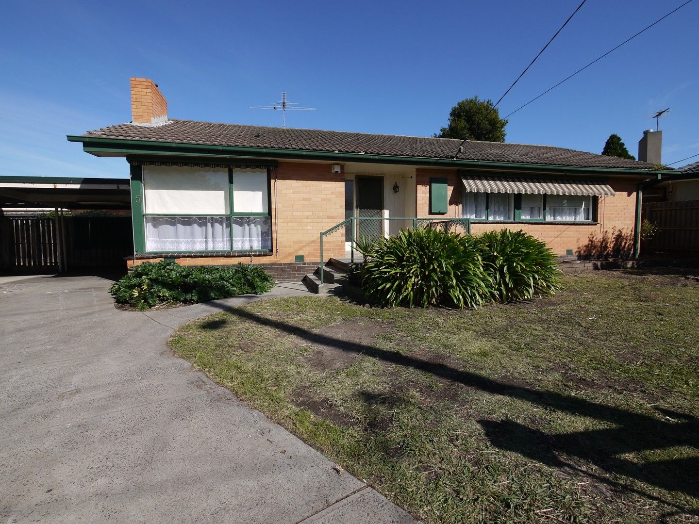 3 bedrooms House in 5 Epsom Court FAWKNER VIC, 3060