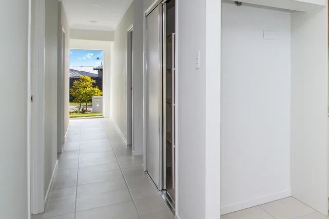 Additional image 8 of Oxley QLD 4075