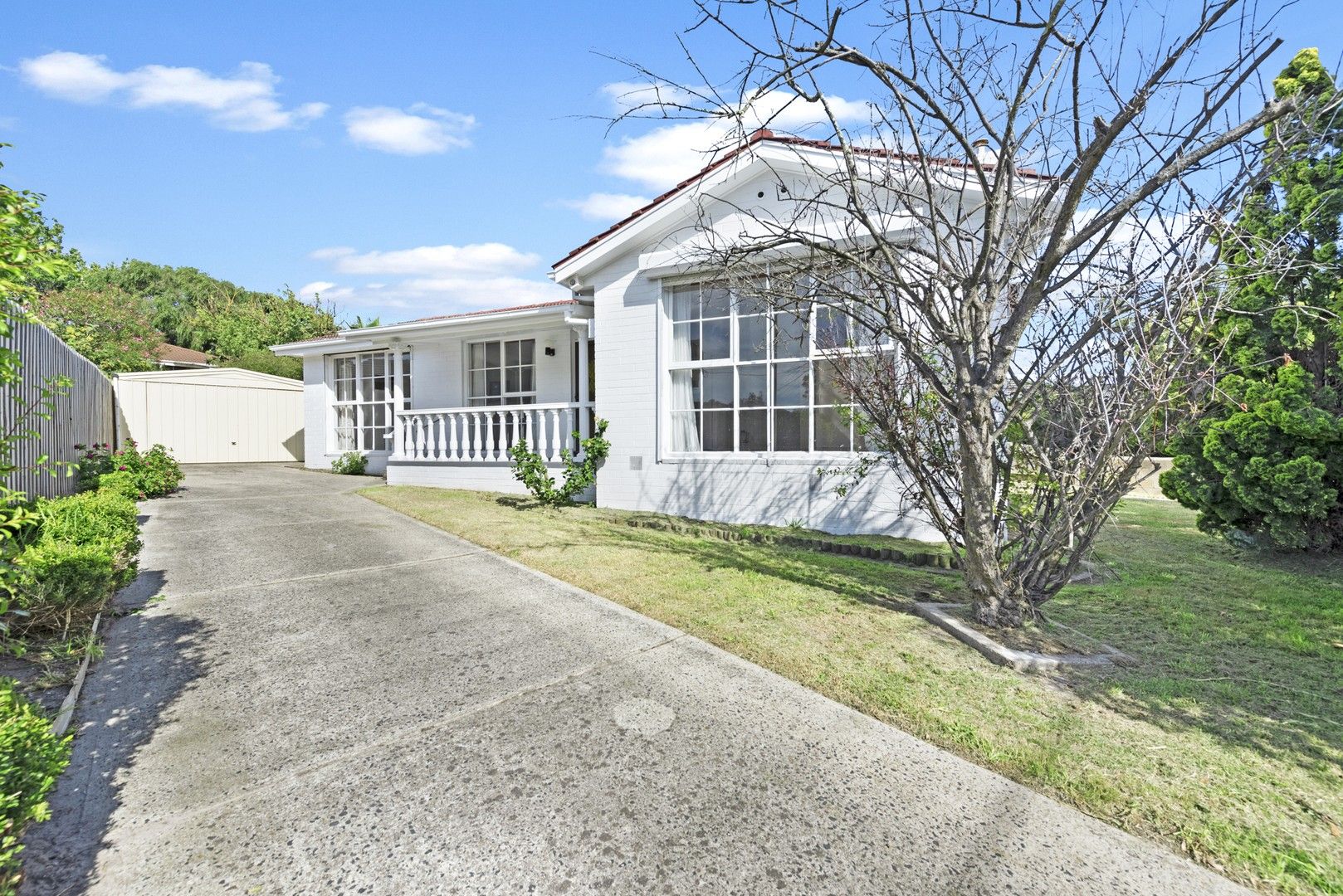 3 bedrooms House in 100 Ashleigh Avenue FRANKSTON VIC, 3199