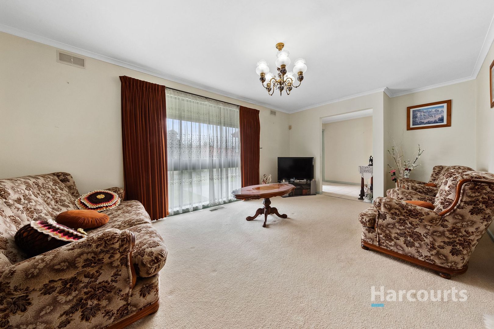 99 Redditch Crescent, Deer Park VIC 3023, Image 2