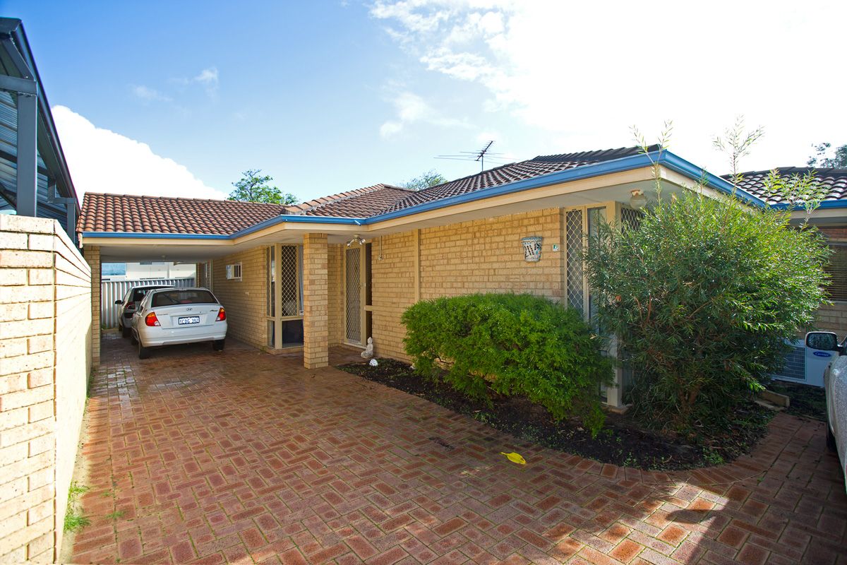 211A North Beach Drive, TUART HILL WA 6060, Image 1