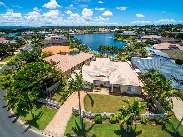 47 Montevideo Drive, Clear Island Waters QLD 4226