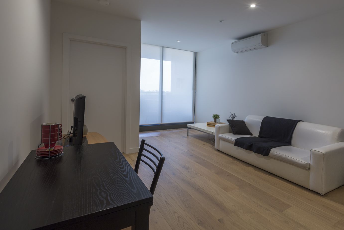 2 bedrooms Apartment / Unit / Flat in 414/11 Bond Street CAULFIELD NORTH VIC, 3161