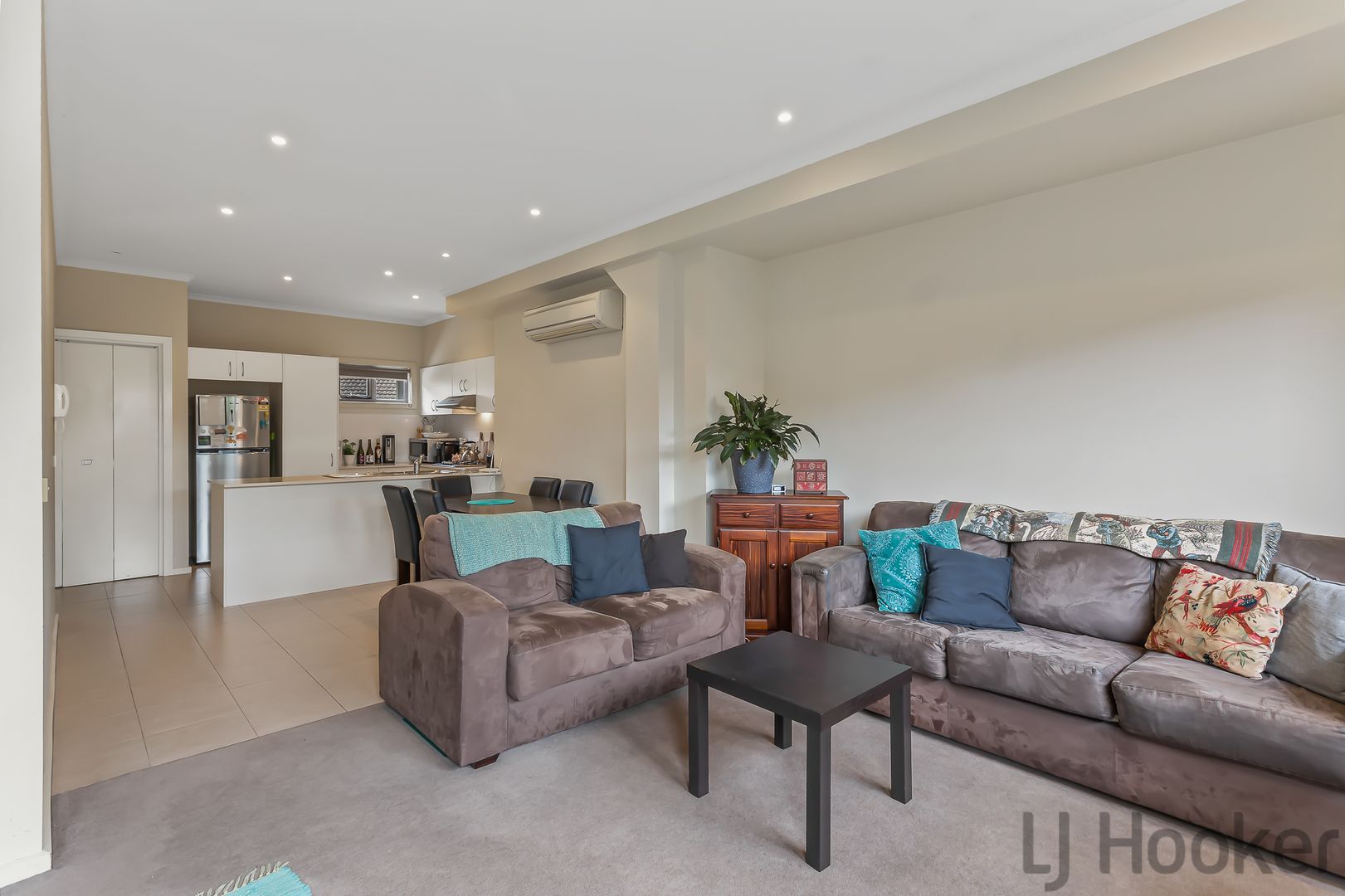 4/6 Orchid Avenue, Boronia VIC 3155, Image 2