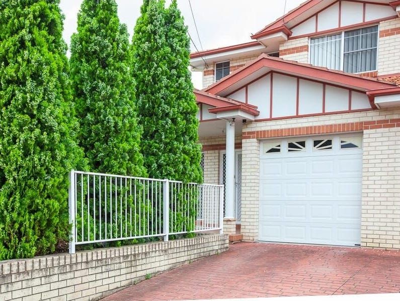 3 bedrooms Semi-Detached in 2 Fisher Crescent PENDLE HILL NSW, 2145