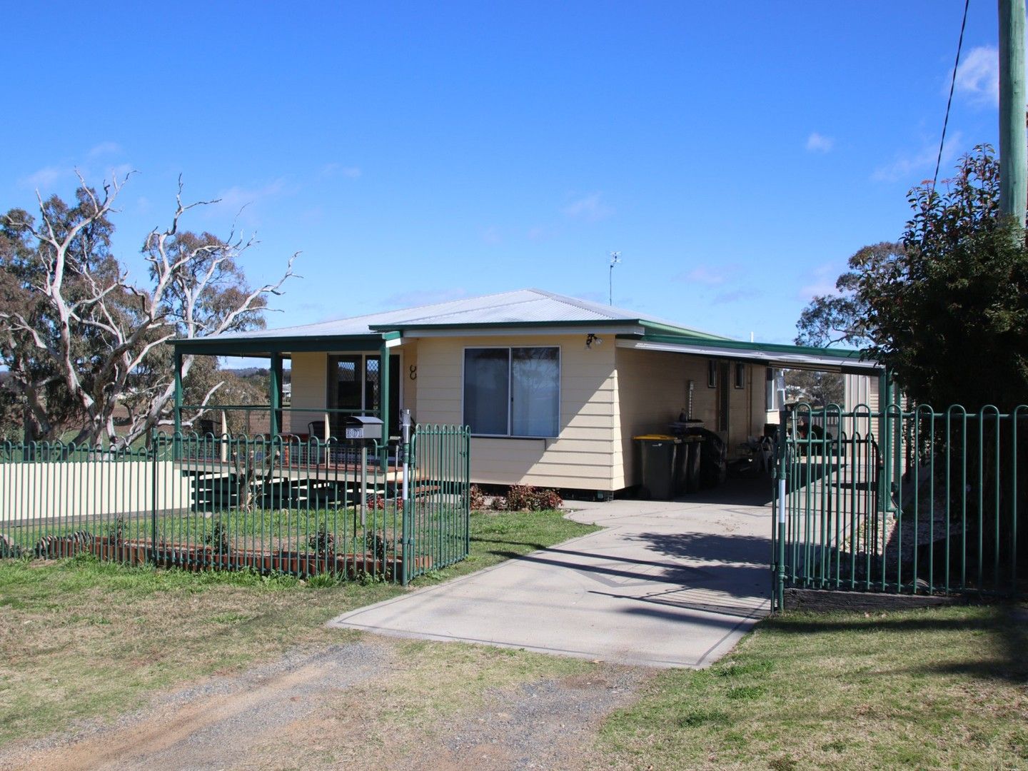 3 bedrooms House in 301 East Street WARWICK QLD, 4370