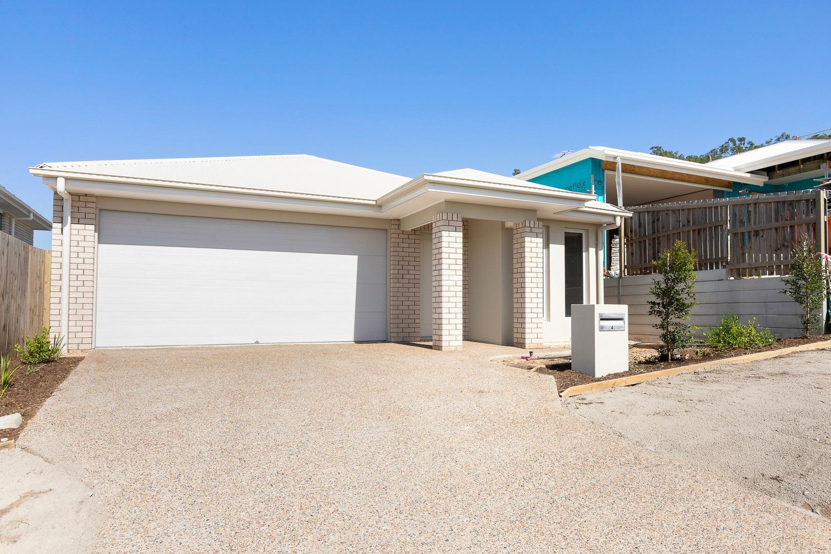 3 bedrooms House in 4 Houghton Street SPRING MOUNTAIN QLD, 4300