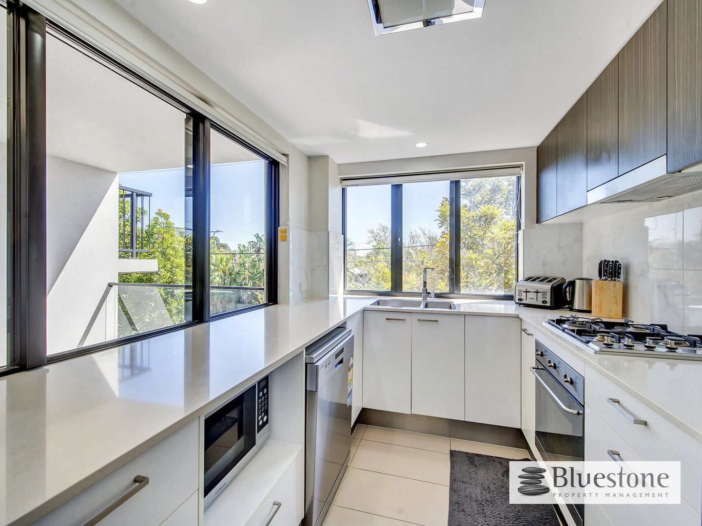 4/4 Garnet Street, Clayfield QLD 4011, Image 0