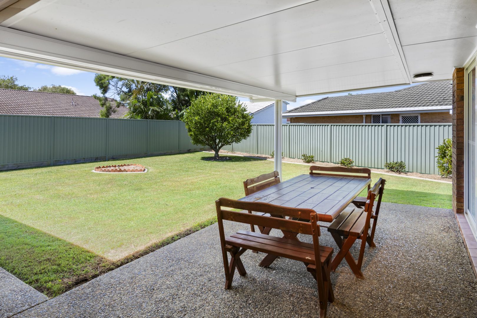 16 Whipbird Court, Burleigh Waters QLD 4220, Image 1