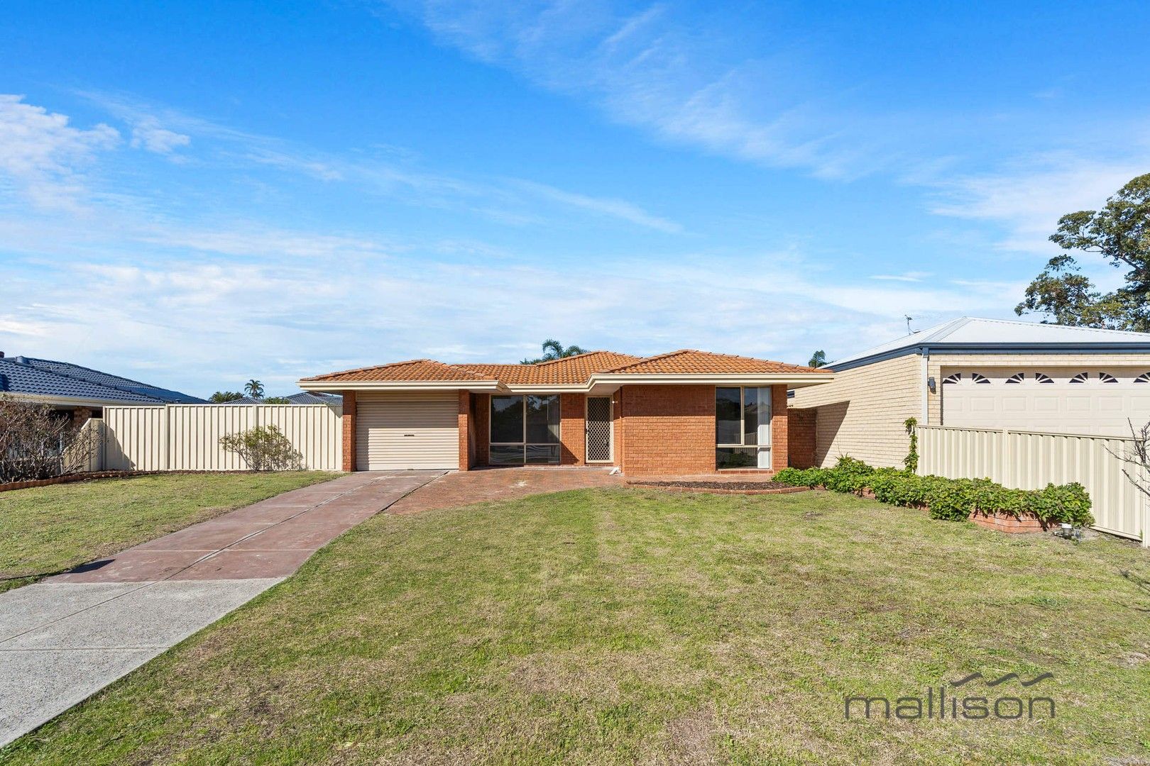 28 Challenger Drive, Thornlie WA 6108