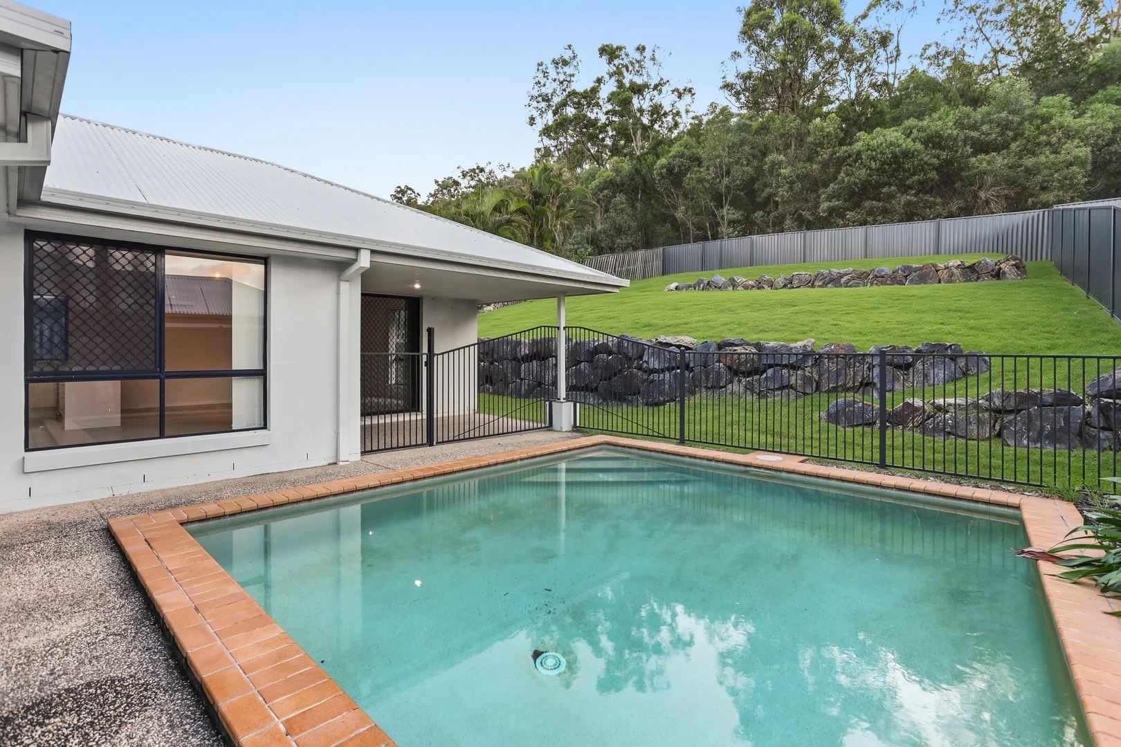 34 Victoria Drive, Pacific Pines QLD 4211