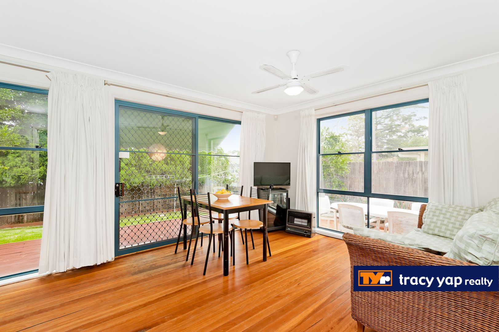 23 Angus Avenue, Epping NSW 2121, Image 2
