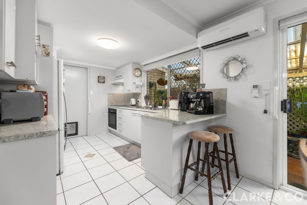 2/2A Kitchener Street, Golden Beach QLD 4551, Image 2