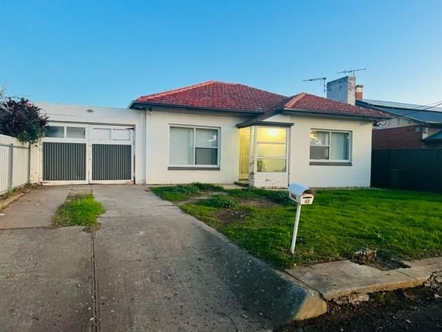 3 bedrooms House in 43 Livingstone Avenue PROSPECT SA, 5082