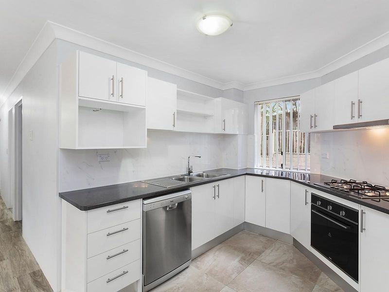 3 bedrooms Apartment / Unit / Flat in 2/35 Central Coast Highway WEST GOSFORD NSW, 2250