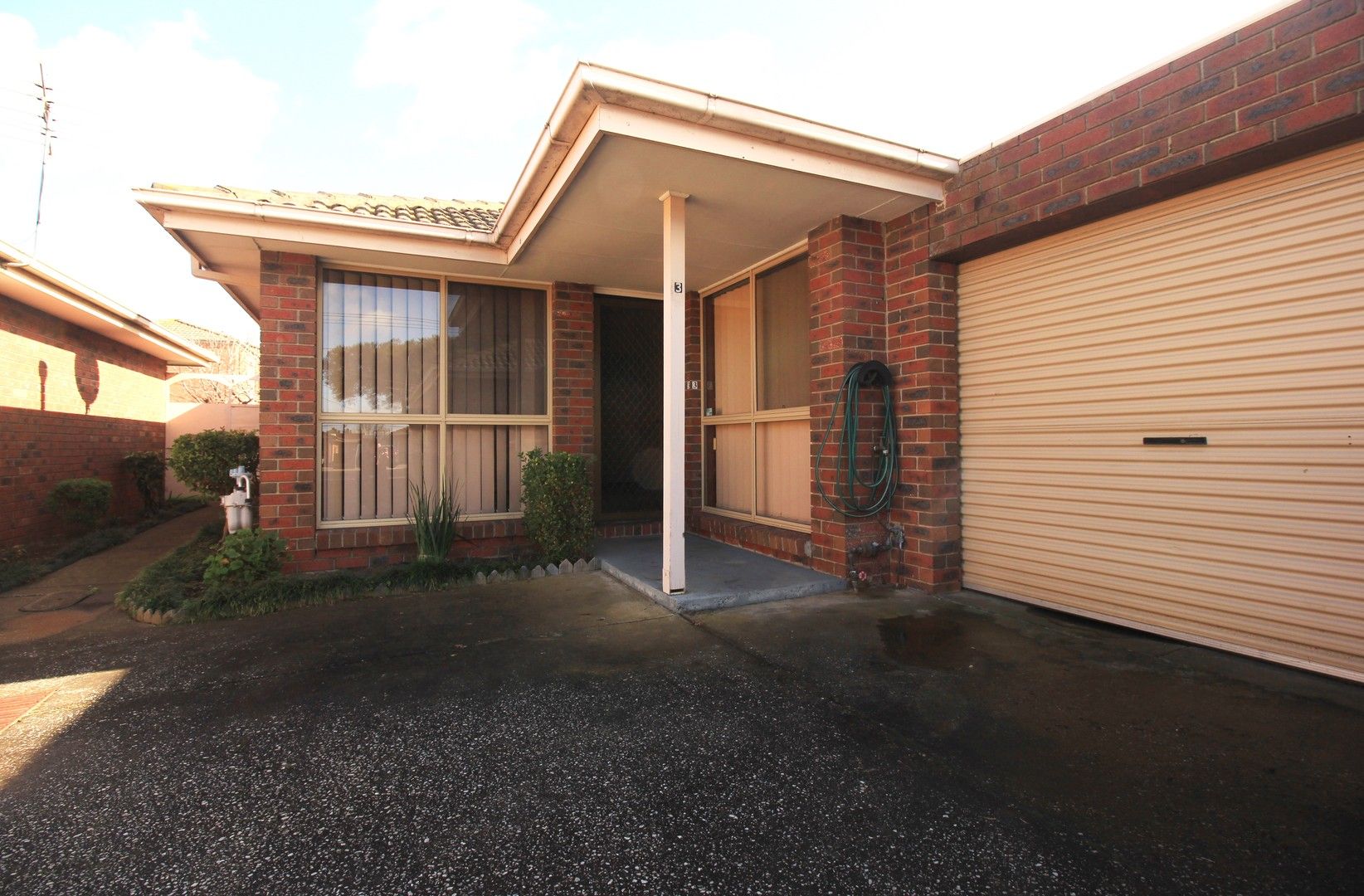 2 bedrooms Apartment / Unit / Flat in 3/32 Powlett St ALTONA MEADOWS VIC, 3028