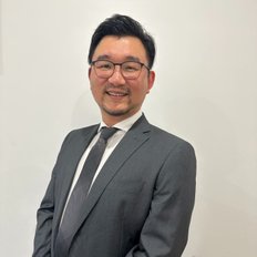 Jeffrey (Yijuan) Qin, Property manager