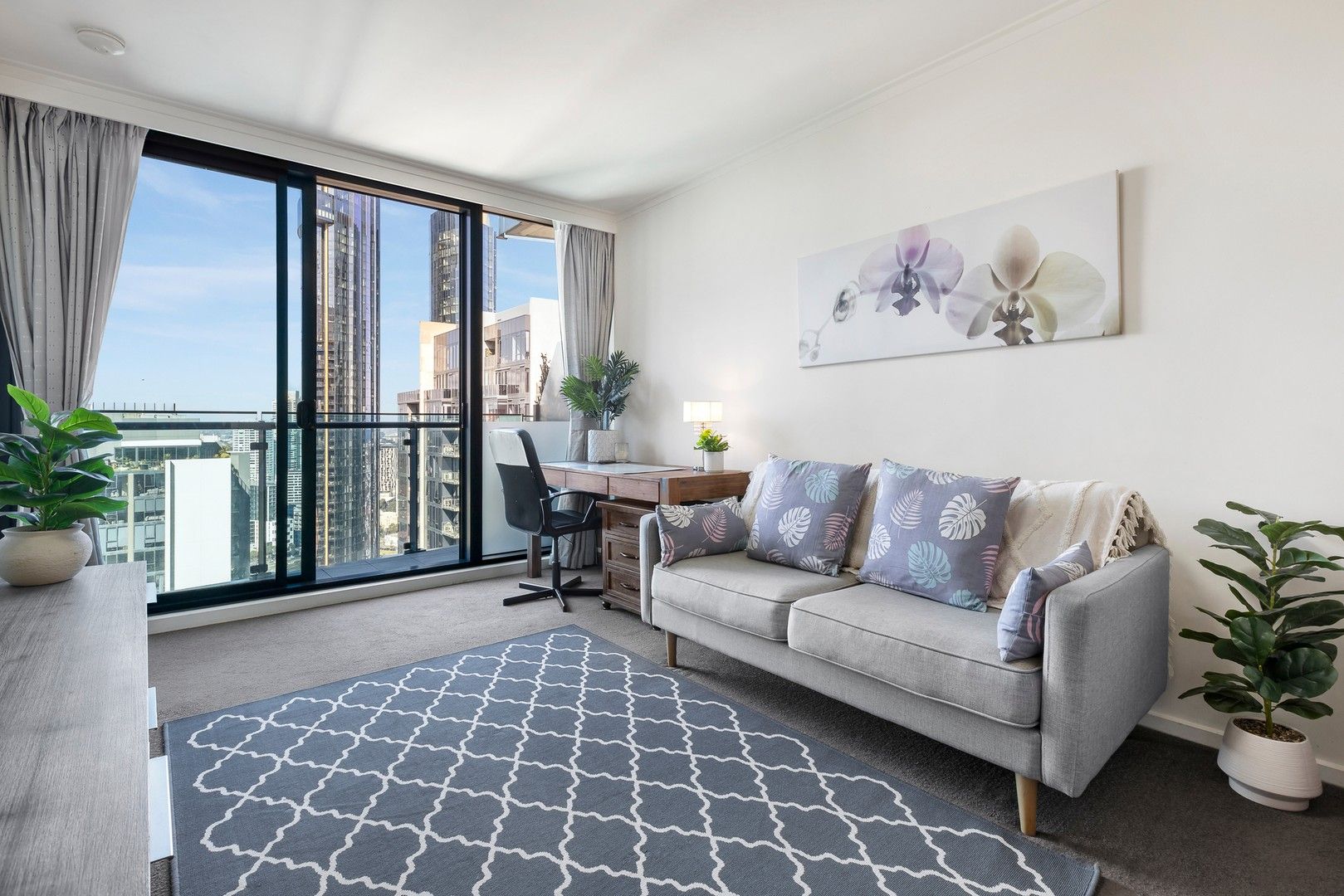 2 bedrooms Apartment / Unit / Flat in 3303/180 City Road SOUTHBANK VIC, 3006