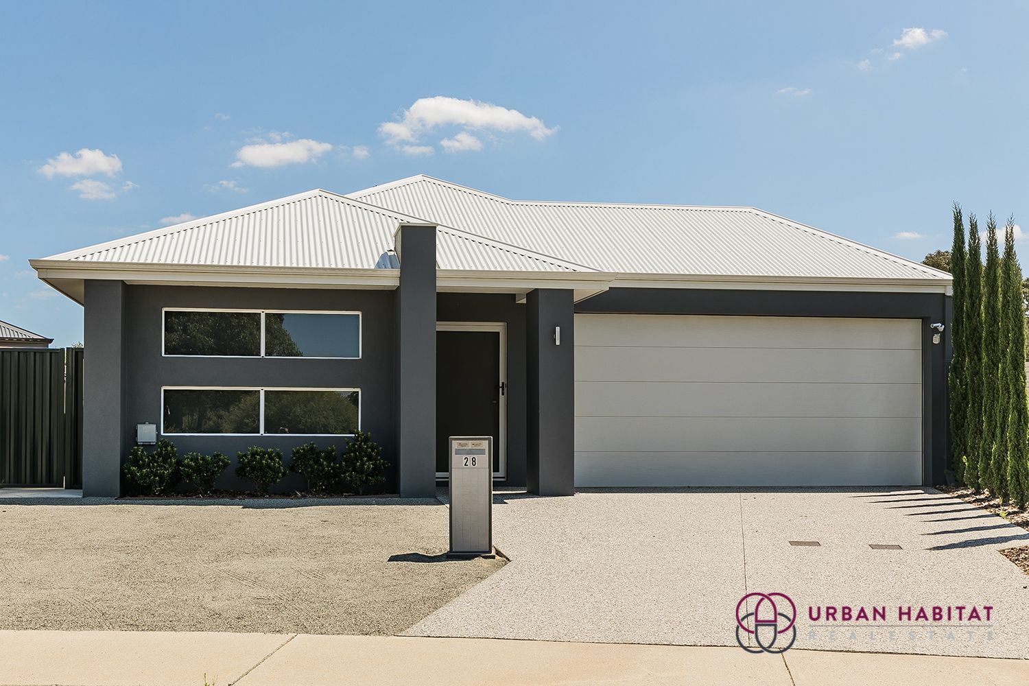 4 bedrooms House in 28 Indigo Bend WELLARD WA, 6170