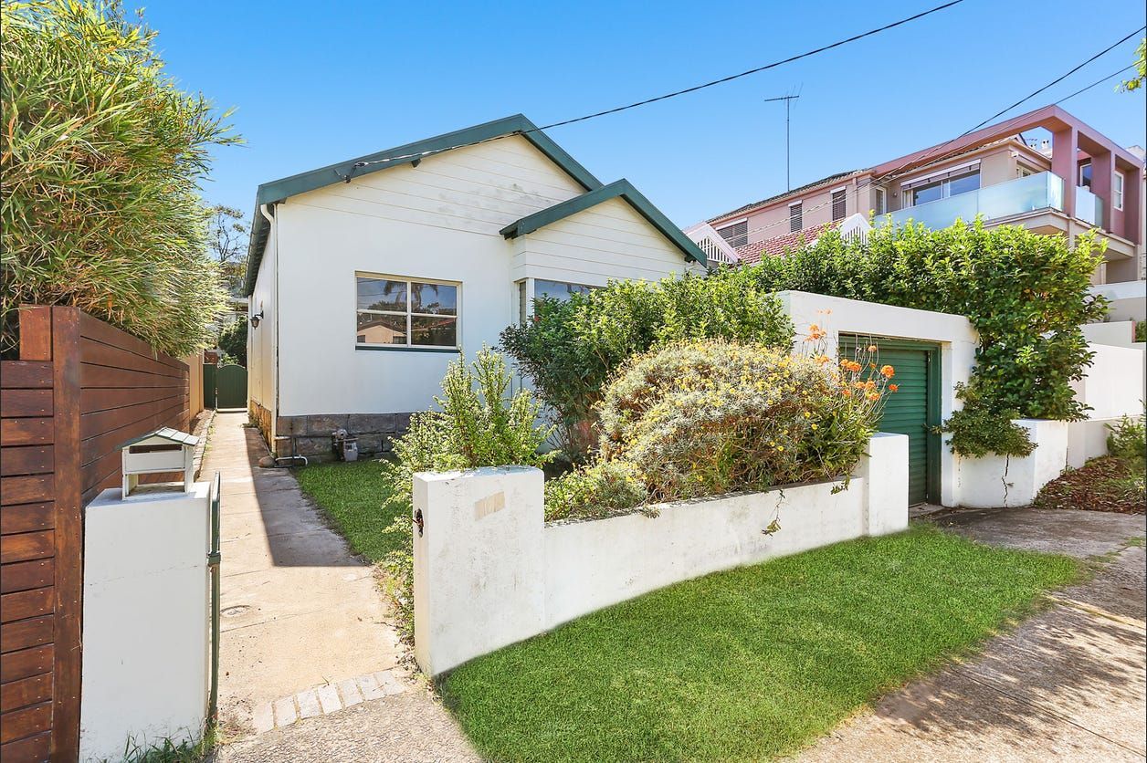 2 bedrooms House in 16a Roberts Street ROSE BAY NSW, 2029