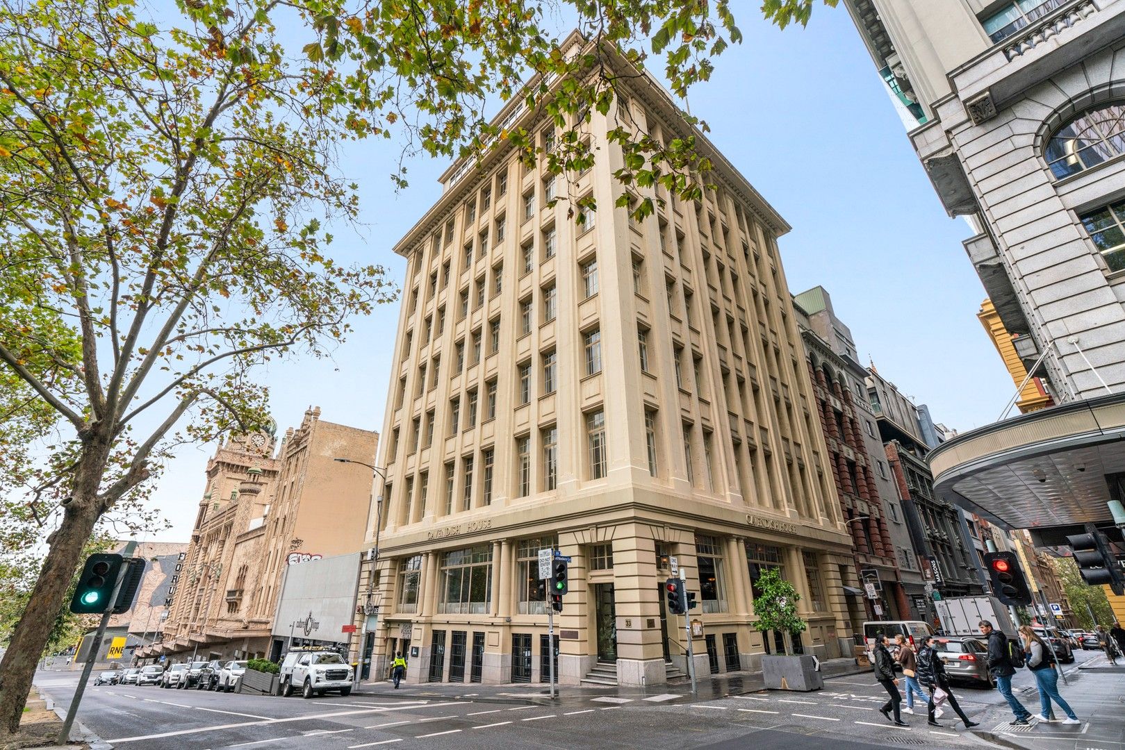 2 bedrooms Apartment / Unit / Flat in 8C/27-37 Russell Street MELBOURNE VIC, 3000
