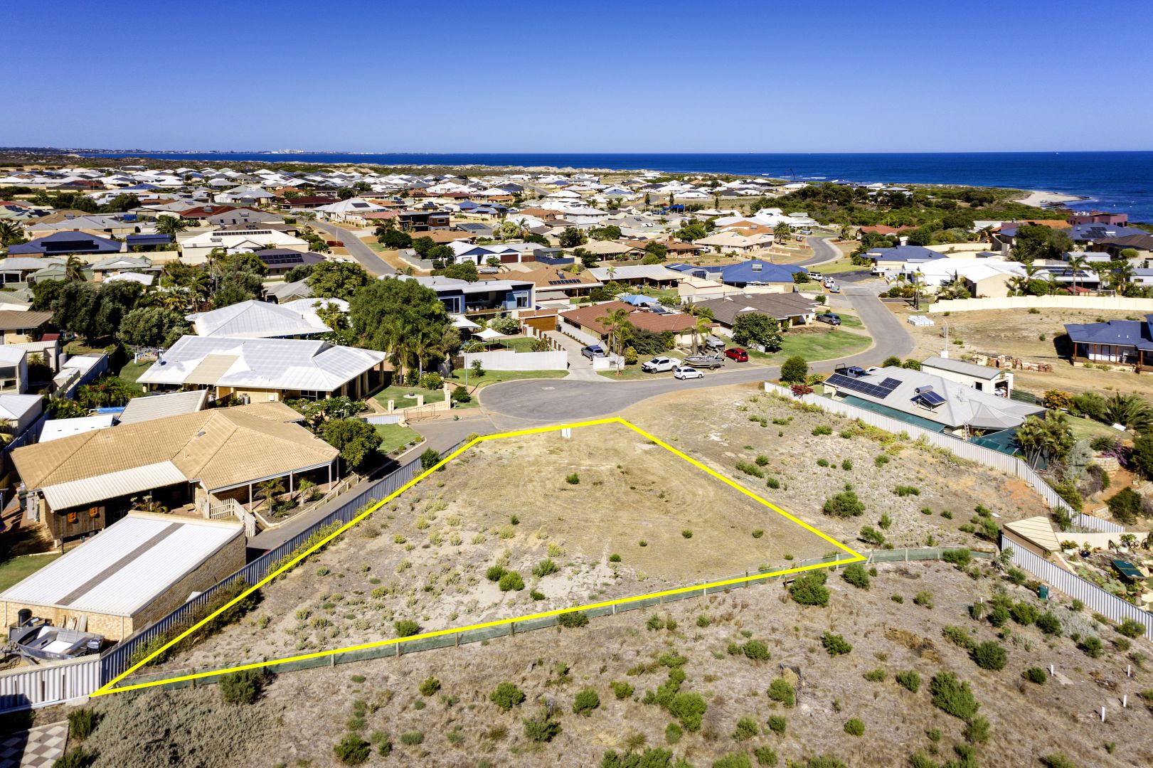 17 Bluewater Close, Drummond Cove WA 6532, Image 2