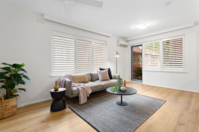 2 bedrooms Apartment / Unit / Flat in 12a/10 Dickens Street ELWOOD VIC, 3184