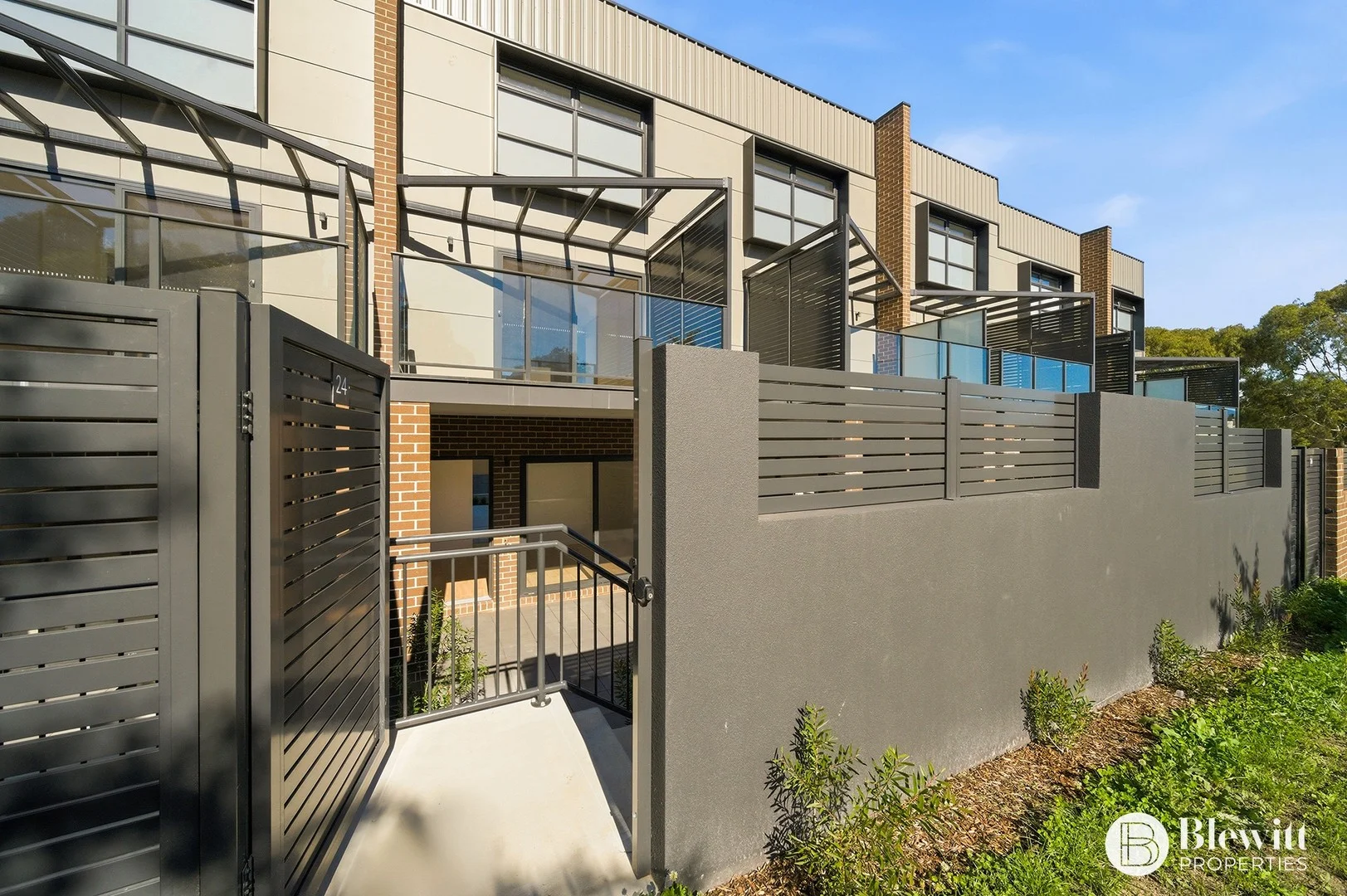 24/40 Fred Daly Avenue, Coombs ACT 2611