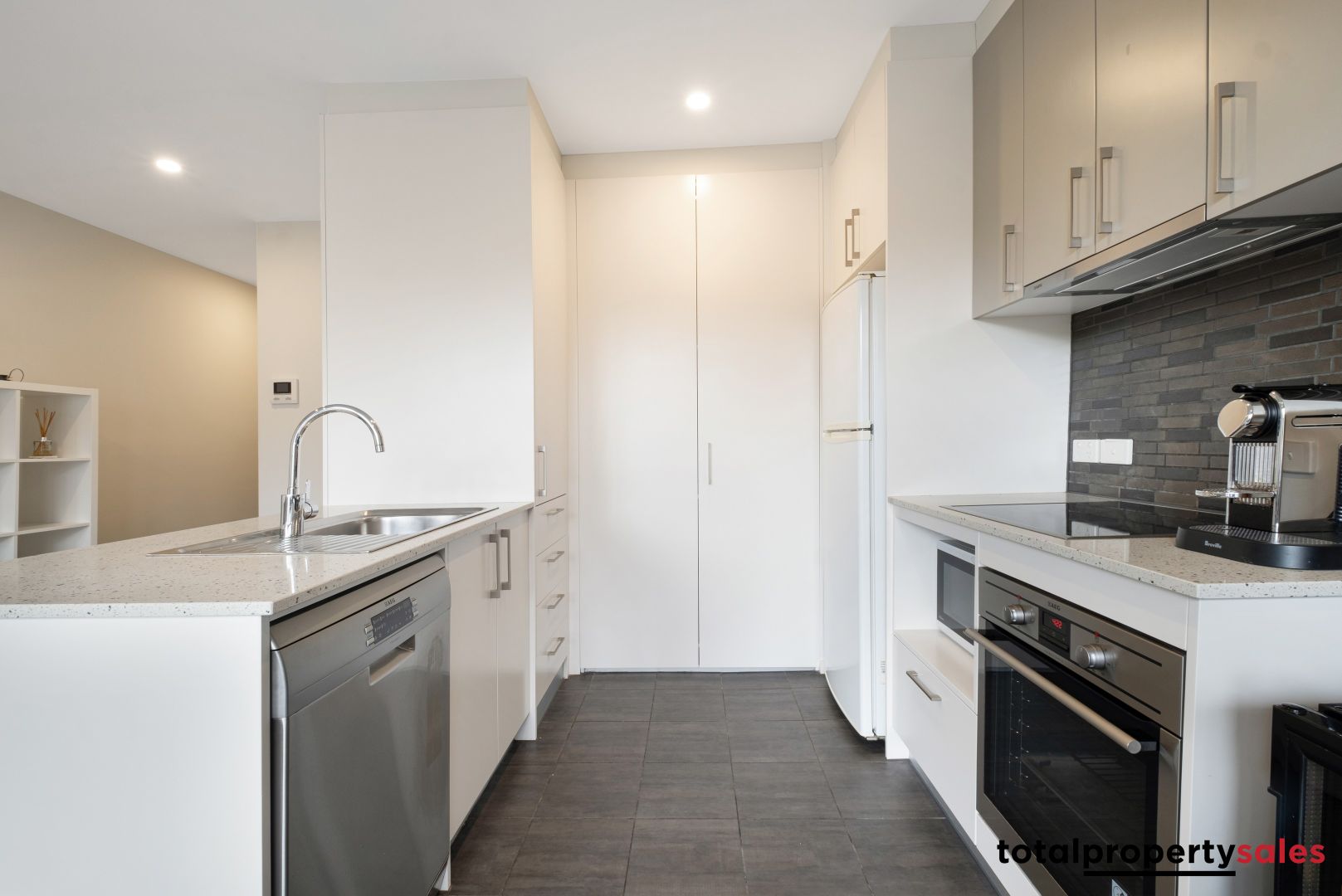7/109 Canberra Avenue, Griffith ACT 2603, Image 2