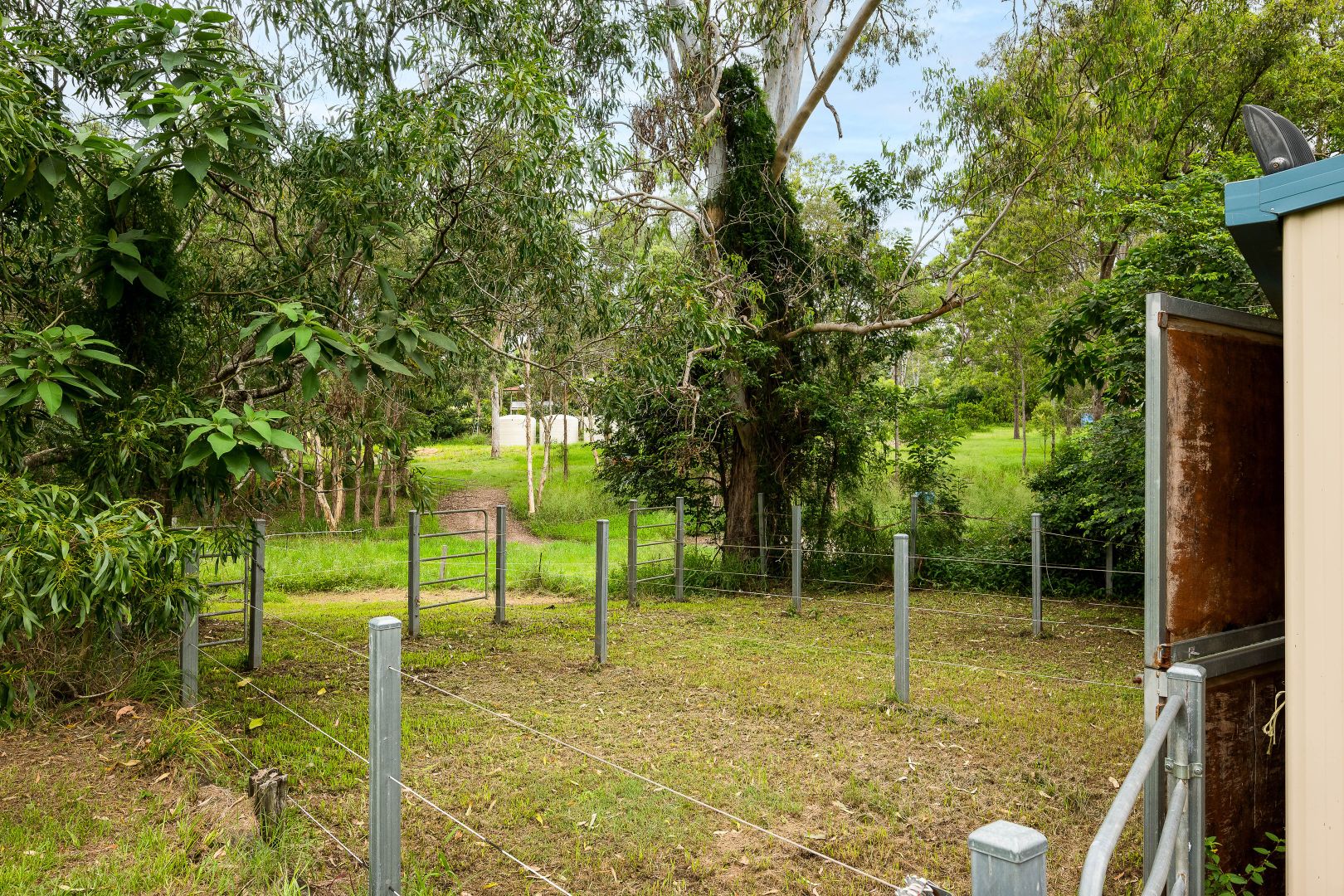 15 Richards Road, Camp Mountain QLD 4520, Image 2