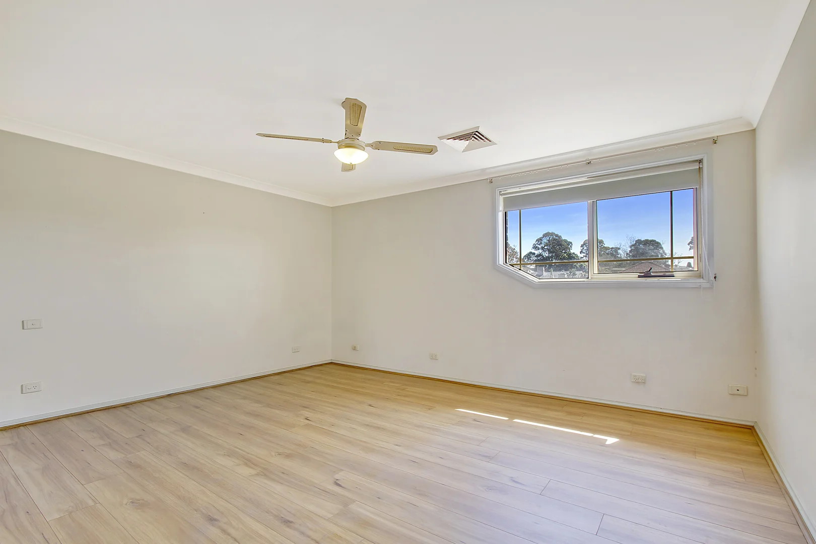 Additional image 4 of 5A Gindurra Avenue, Castle Hill NSW 2154