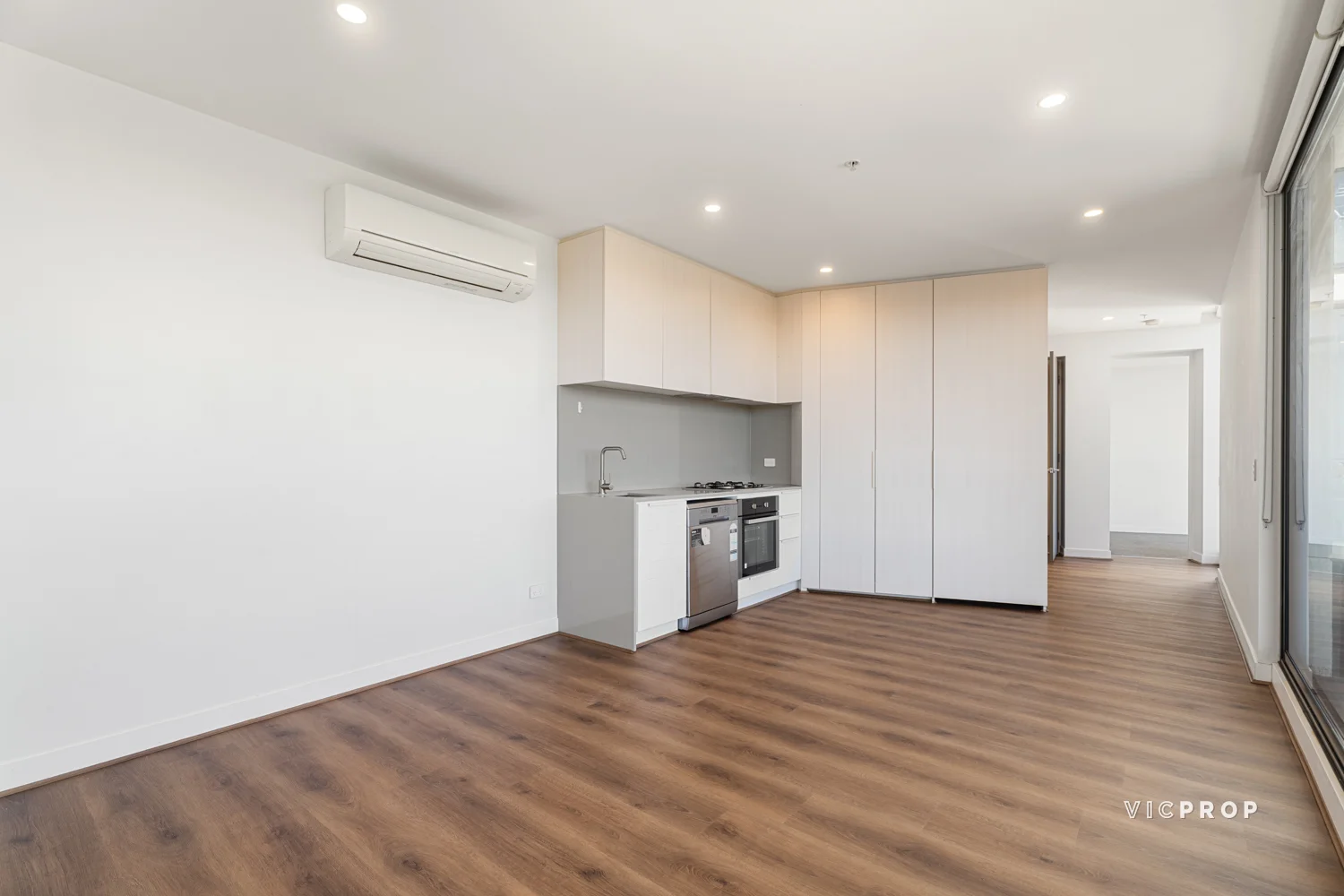 Additional image 3 of 912/91 Galada Avenue, Parkville VIC 3052