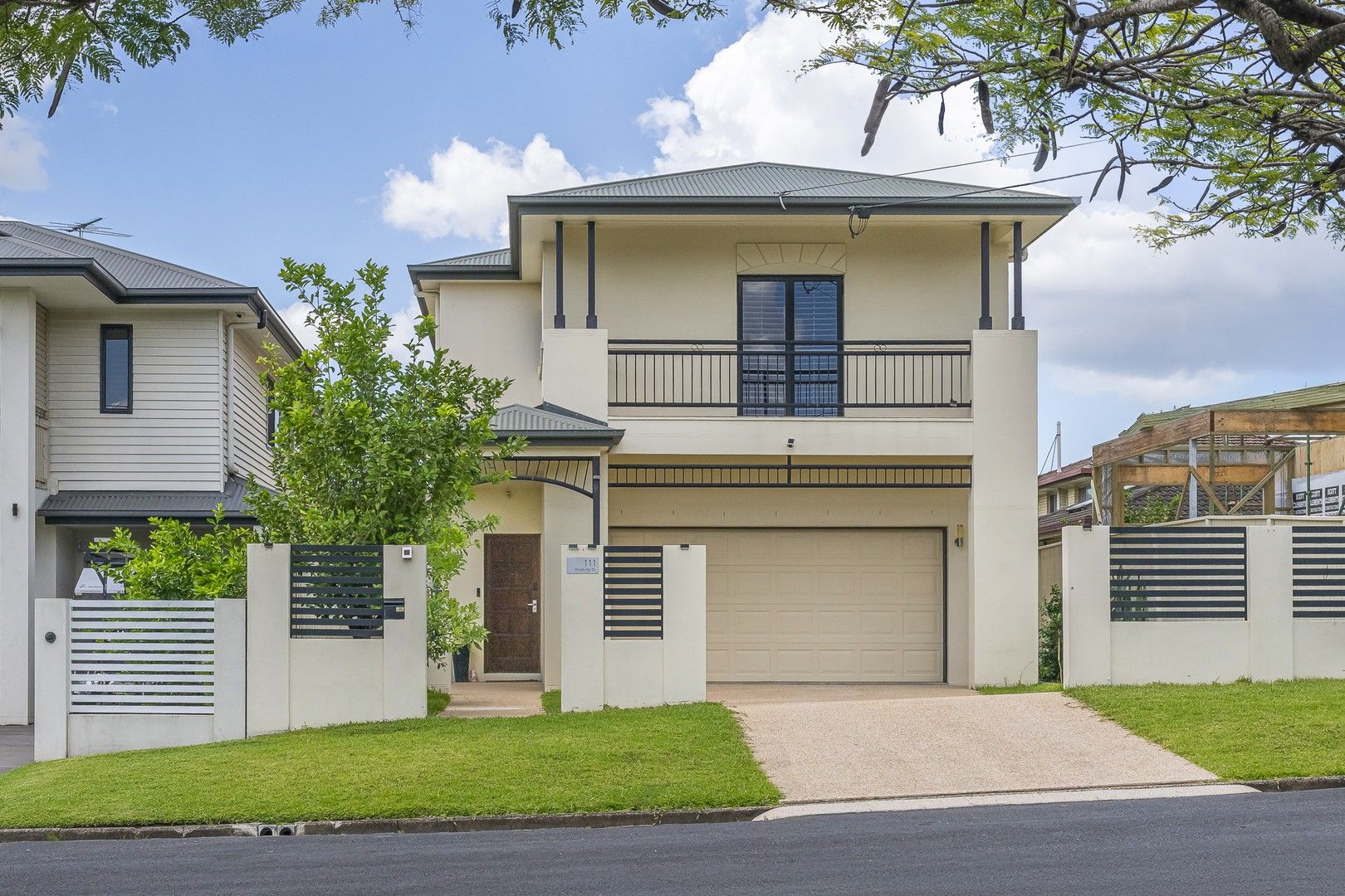 5 bedrooms House in 111 Woodville Street HENDRA QLD, 4011