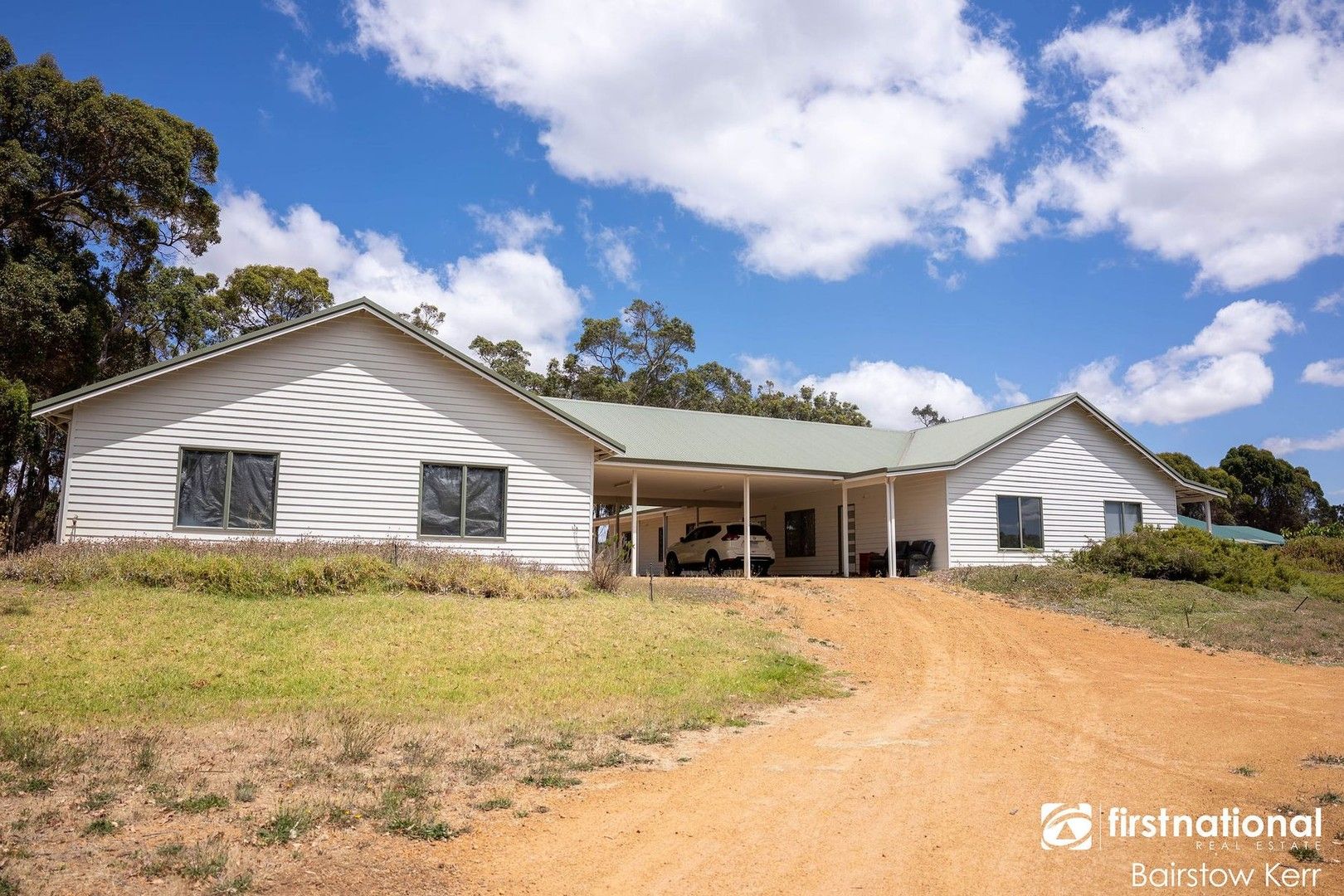 4 bedrooms House in 15 Bloomfield Rise MOUNT BARKER WA, 6324