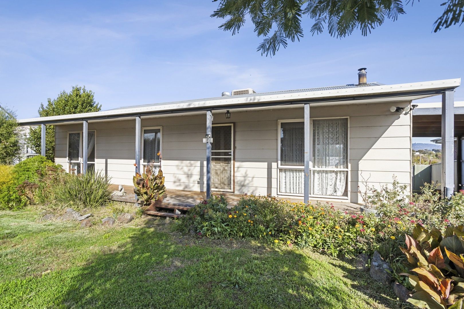 54 Leslie Street, Clunes VIC 3370 Domain