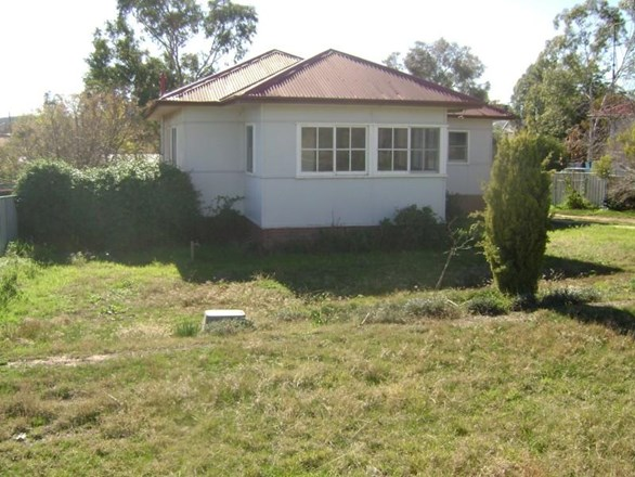 6 South Street, Grenfell NSW 2810