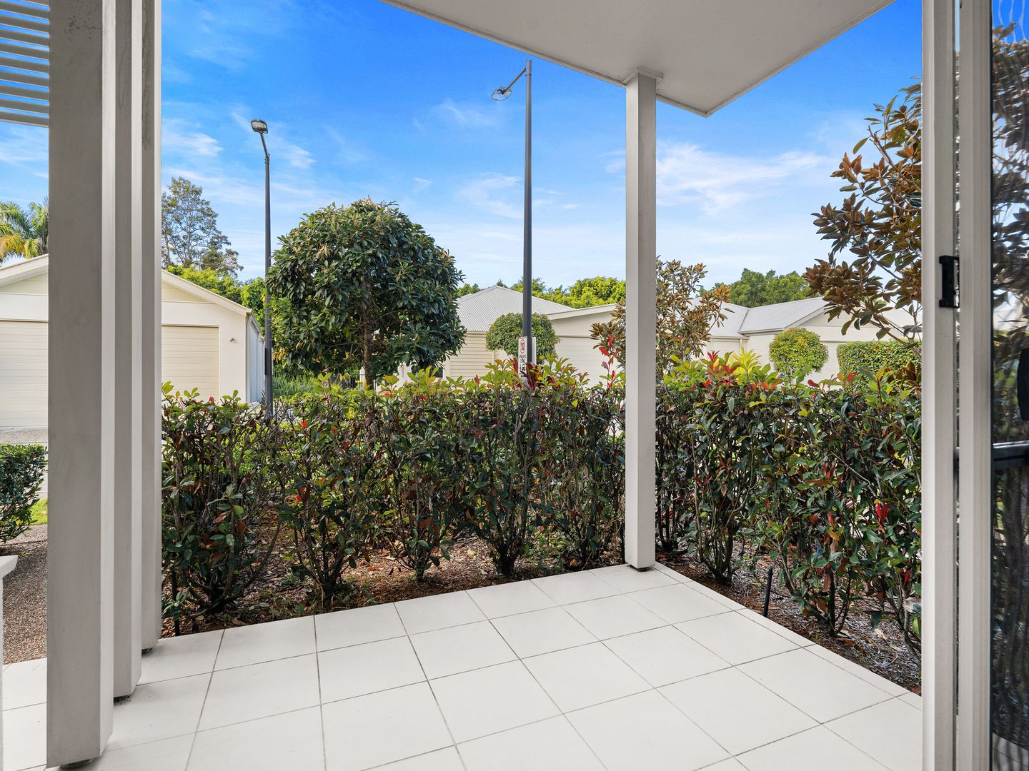 189/1 The Inlet Drive, Carrara QLD 4211, Image 2