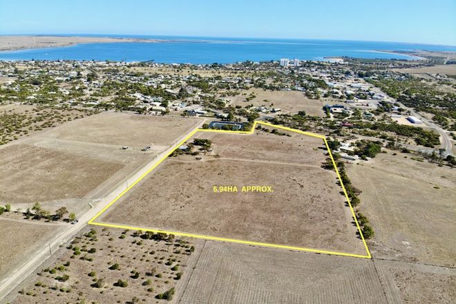 Picture of 2 Wallschutzky Road, STREAKY BAY SA 5680