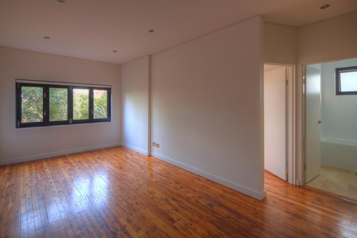 2 bedrooms Apartment / Unit / Flat in 9/51 Francis Street BONDI BEACH NSW, 2026