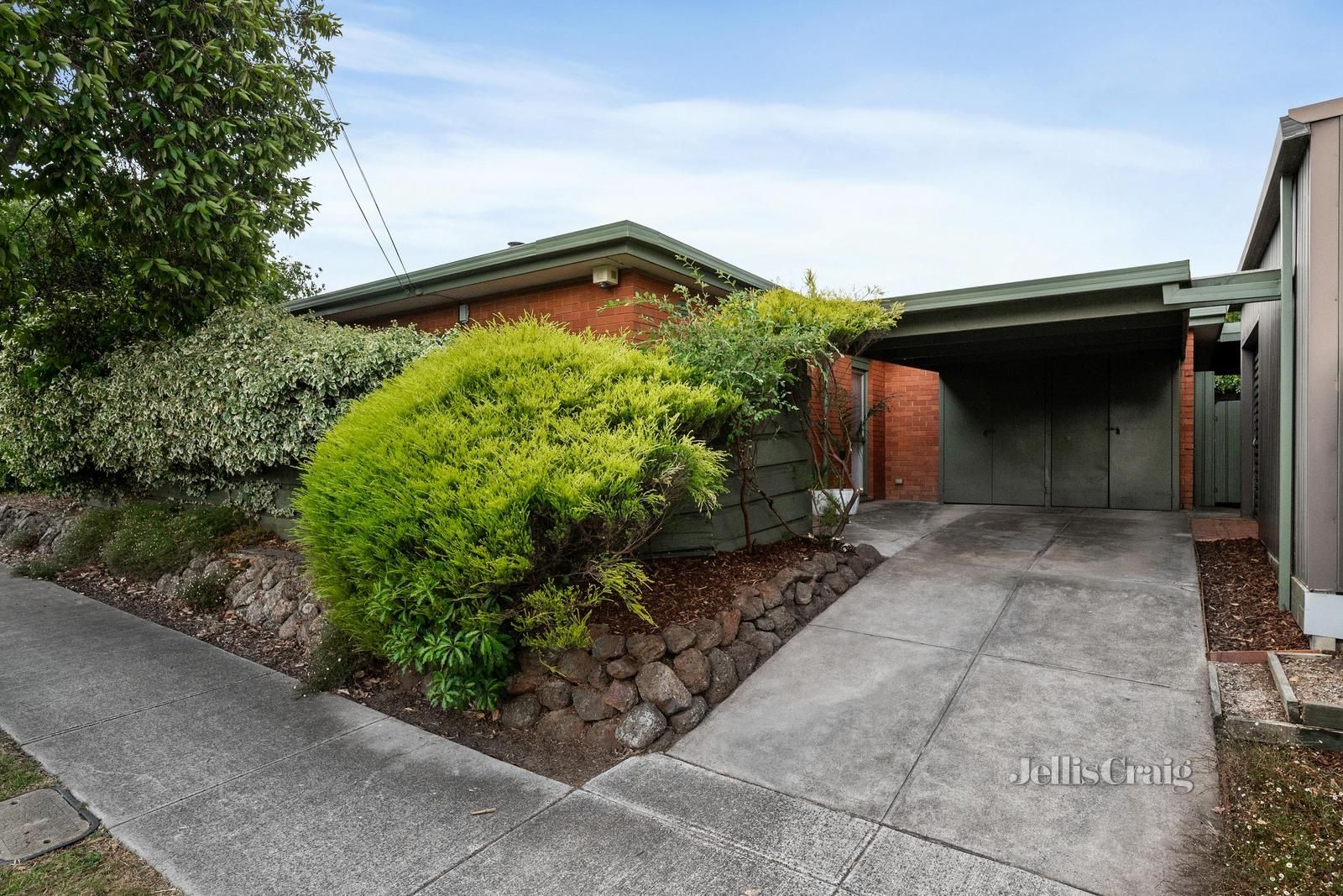 35 Victor Crescent, Forest Hill VIC 3131, Image 1