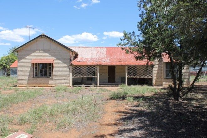 Picture of 158 Camp Street, TEMORA NSW 2666